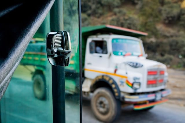 What Radios Do Truckers Use